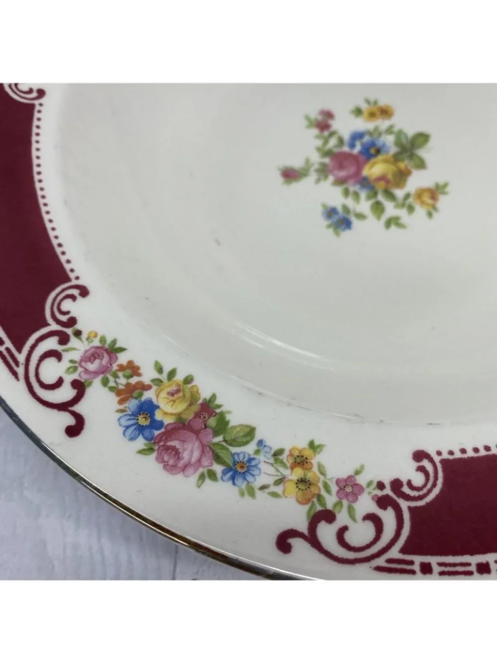 MCM Homer  Laughlin HL1060 Red Insets Pink Blue Yellow Flowers Soup Bowls Set 4